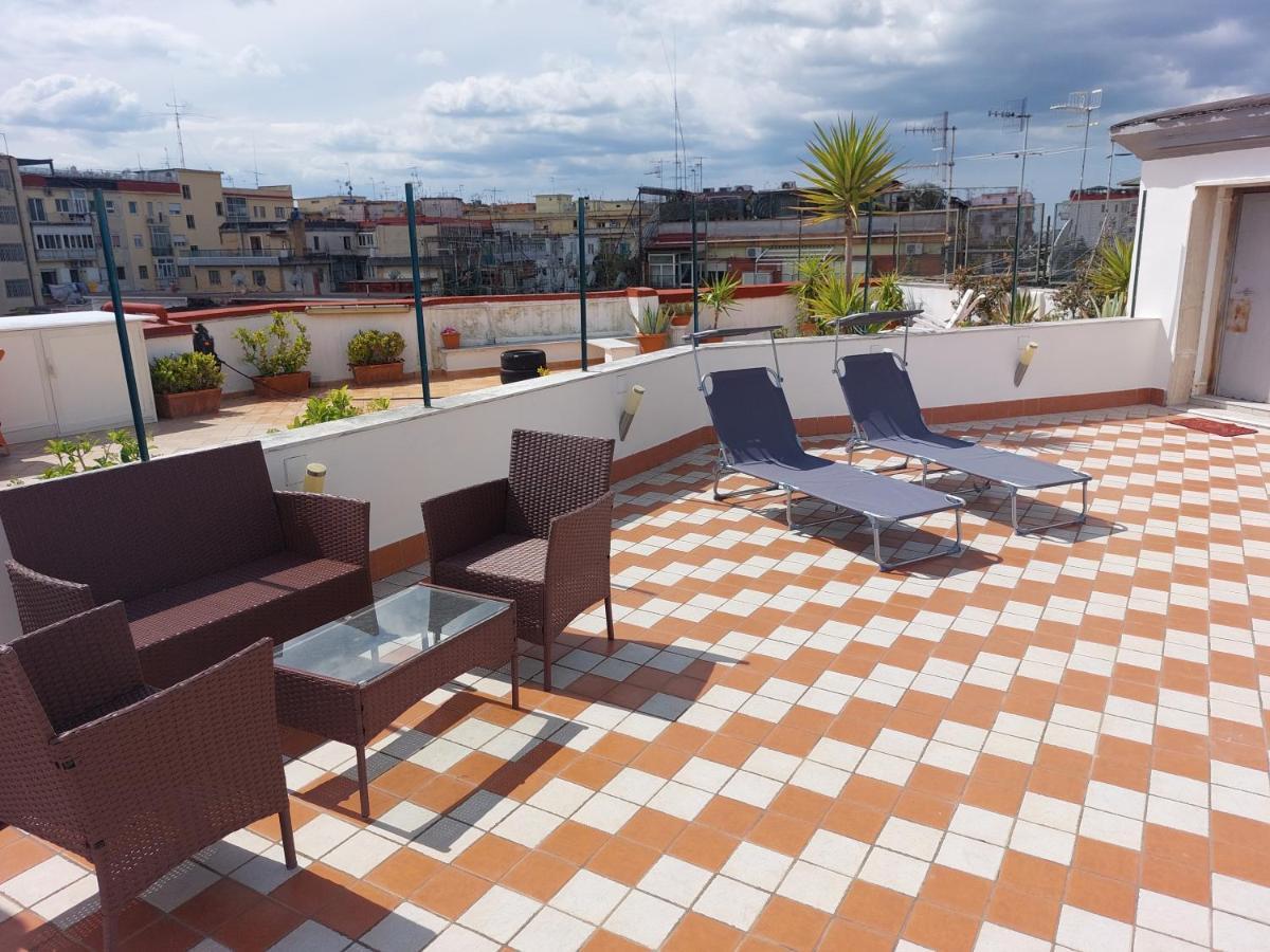 Апартаменты Raggio Di Sole Неаполь Экстерьер фото